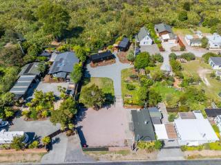 Streamside Fisherman's Cabin - Waitahanui, Taupo - 1