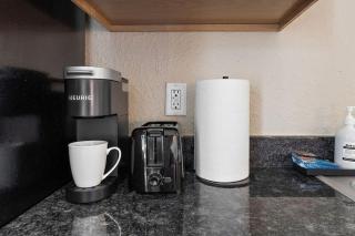 Eden Studio Free Parking, Central, Gym Fast WIFI - Minneapolis - 5