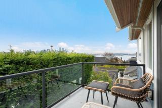 3BR 3BA Kerry Park Retreat in Queen Anne - Seattle - 0