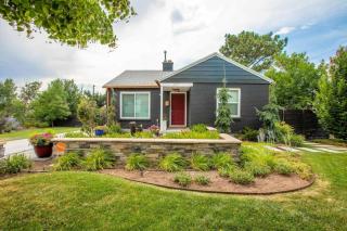 Prime Location Home with Hot Tub l Midtown - Salt Lake City - 0