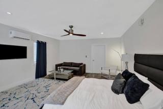 Eden Escape Walk to FLT Beach 2204 - Fort Lauderdale - 4