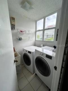 King Bed Suite with Private Bath in Shared home - 2