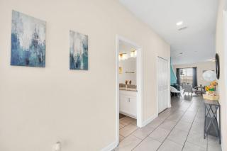 780PB Luxury 5Bd Home - 5