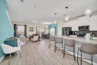 780PB Luxury 5Bd Home - 2