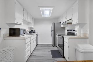 Central Bellevue North Suite Near Downtown & I-90 - 3