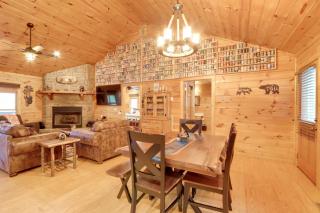 Cottage with Hot Tub 3 Mi to Downtown Blue Ridge! - Blue Ridge - 5