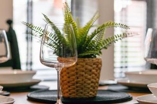 3a Roman View, beautifully appointed apartment in Roundhay, sleeps up to 6, bedrooms with en suite bathrooms, EV charging - 3