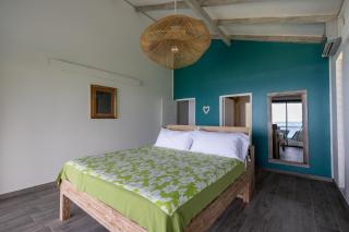 2 BR. Panoramic Lagoon View Villa: Poolside paradise, gourmet kitchen - Bora Bora - 3