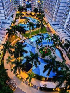 1528 pool view with balcony - Manila - 2
