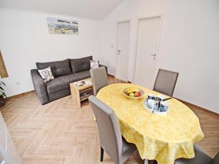 Apartments Memuni - Standard One Bedroom Apartment with Partial Sea View NOVI - Ston - 6