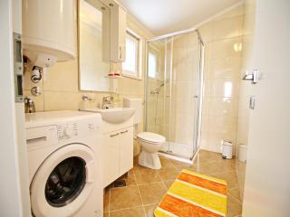 Apartments Memuni - Standard One Bedroom Apartment with Partial Sea View NOVI - Ston - 3