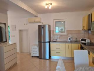 Apartments Memuni - Superior One Bedroom Apartment with Balcony and Sea View UTI - Ston - 7