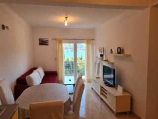 Apartments Memuni - Superior One Bedroom Apartment with Balcony and Sea View UTI - Ston - 9