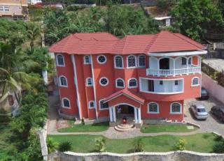5 Bedroom Royal Stay - Kingston - 8
