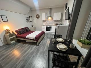 Birmingham Central Luxury Suites - 3