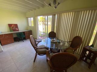 Island Paradise w modern kitchen - Frigate Bay - 1
