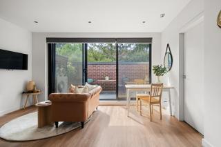 Camberwell Chic - Camberwell - 0
