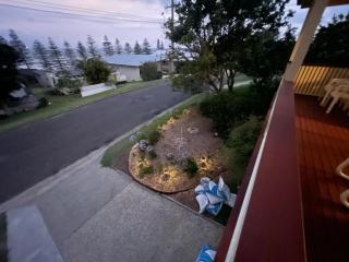 The Shack at Black Head - Hallidays Point - 9
