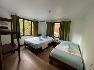 Casa y Cabaña Jaguar Tortuguero - 4