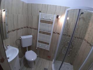 Descoperă Agropensiunea Hinda - Petnic - 3