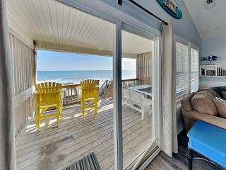 The Twisted Pelican - Surf City - 6