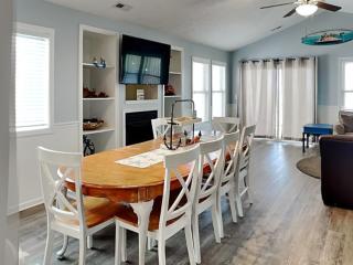 The Twisted Pelican - Surf City - 4