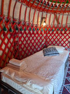 “Achik Tash” camp at the foot of Lenin Peak (7134 m) - Sary-Mogul - 1