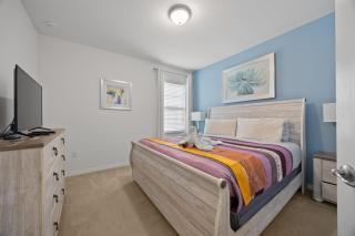 Gorgeous 9BD sleeps 24 in the Solterra Resort! home - 4