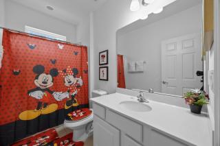 Gorgeous 9BD sleeps 24 in the Solterra Resort! home - Davenport - 2