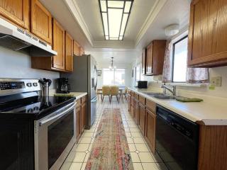 Kanab home with HUGE fenced in backyard-Pets Welcome - Kanab - 3