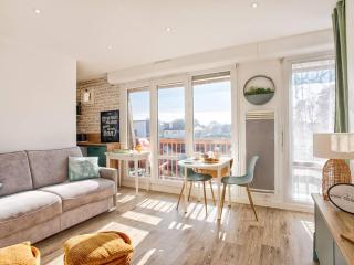 Studio lumineux avec balcon et parking à deux pas de la plage - FR-1-788-56 - 0