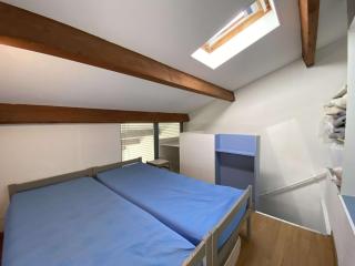 Appartement 2 pièces en duplex avec terrasse et piscine à Balaruc-les-Bains - FR-1-553-301 - 1
