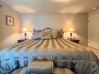 Sq Secret Shores - Sequim - 2