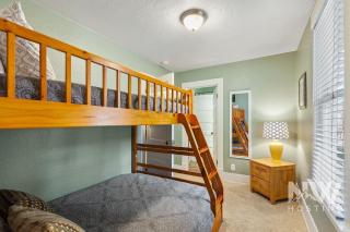 Lakeside Bungalow - 5