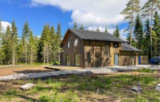 Cozy Home In Ljungsarp With Sauna - 9