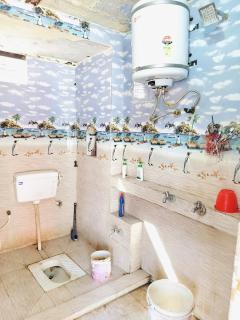 Badanpur guest house - Ayodhya - 4