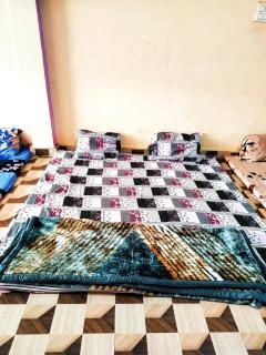 Badanpur guest house - Ayodhya - 1