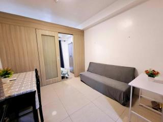 Wooden style amenities view - Manila - 4