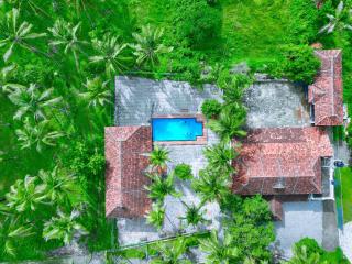 Haydays Farm Stay AC Container House with Pool - Kozhinjampāra - 1