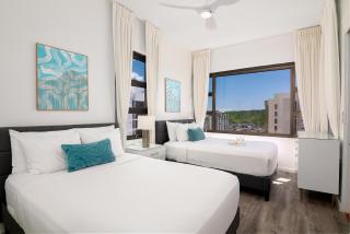 Gorgeous Oean View Penthouse at Waikiki with Parking - Honolulu - 2