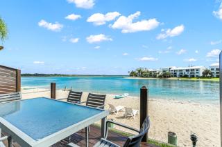 Noosa Riverfront Apartment Unit 7 - 0