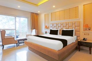 Super Townhouse Oak Dharamshala Near Maximus Mall - Dharamshala - 3