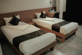 Hotel Momon - Guwahati - 5