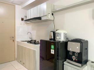 Luxurious Studio at 7th Floor Tokyo Riverside PIK 2 Apartment By Travelio - Rawalembang - 4