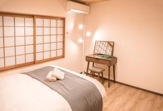 Japanese 5PPL Single Zhaoyan House - 1