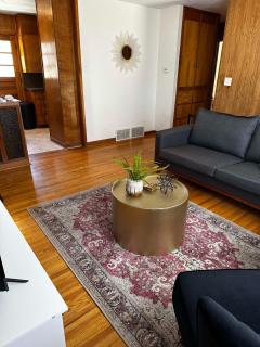 Mid-Century Modern 4BR WIF SmrtTV Coffee Patio - 9