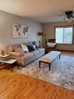 Cute 3BR 3BA Handicap Acc BR and BA WIFI SMART TV - 3