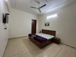 The homely side - Rishīkesh - 8