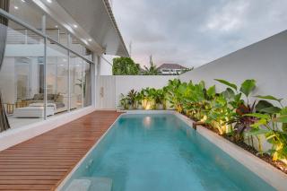 Spacious 3BR Villa Paddy with Rooftop near Seminyak - Kerobokan - 3