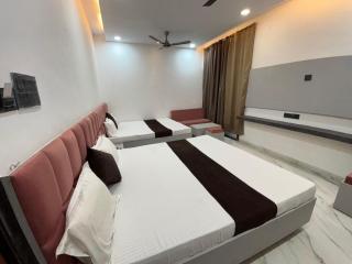 HOTEl SHREE ASHTVINAYAK GRAND - Mandlā - 1